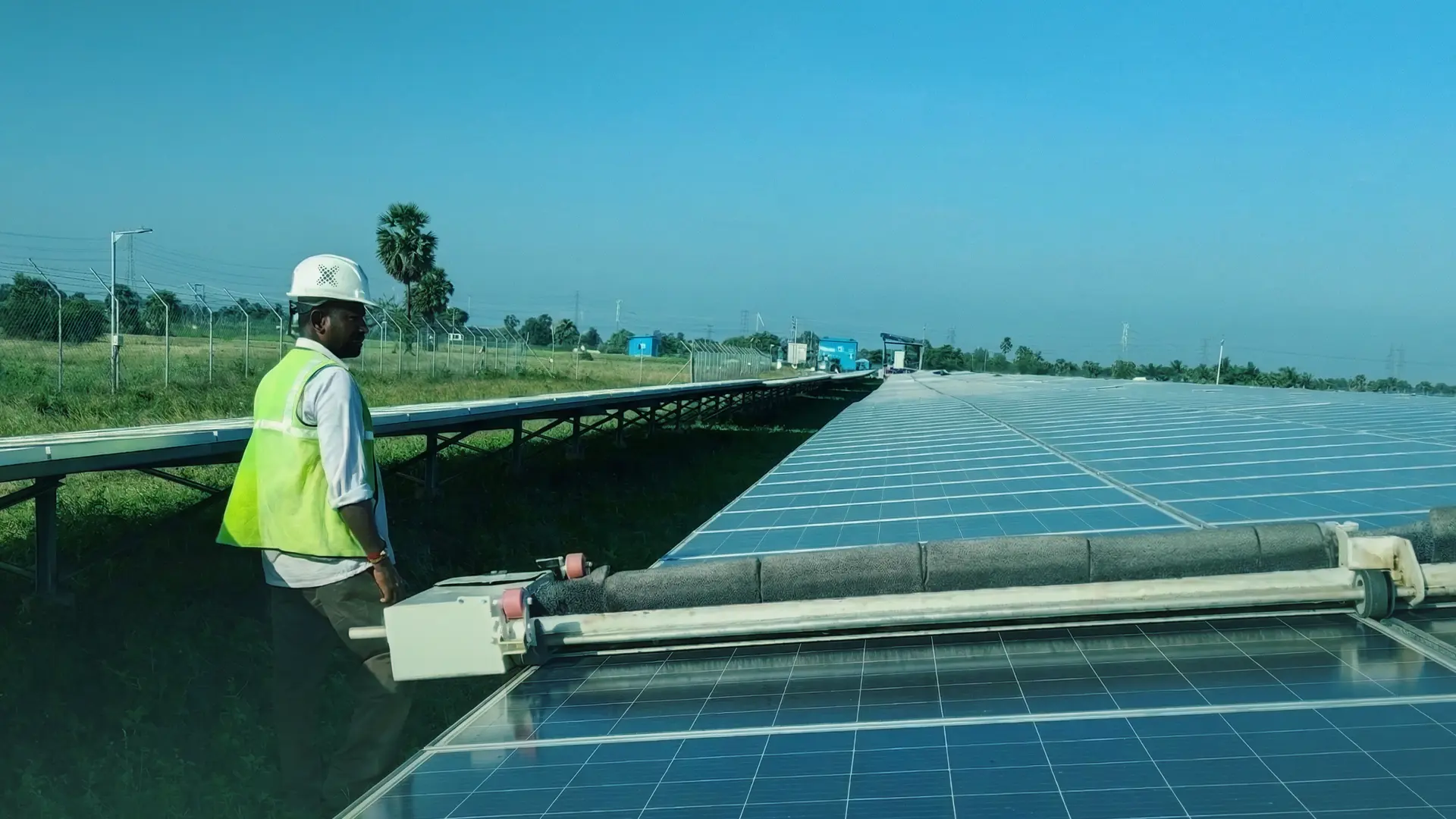 Solar Panel Cleaning & Inspection